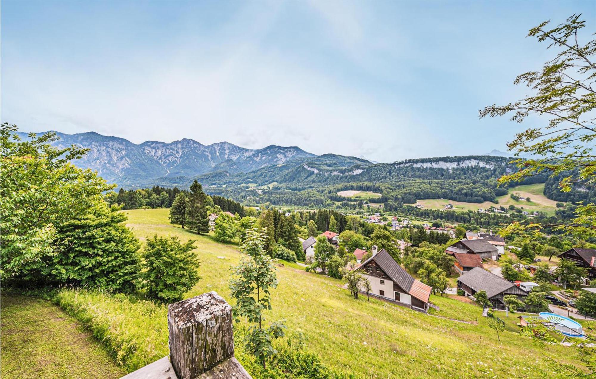 Awesome home in Bad Goisern am Hallstät with Sauna, WiFi&4 Bedrooms Exterior foto